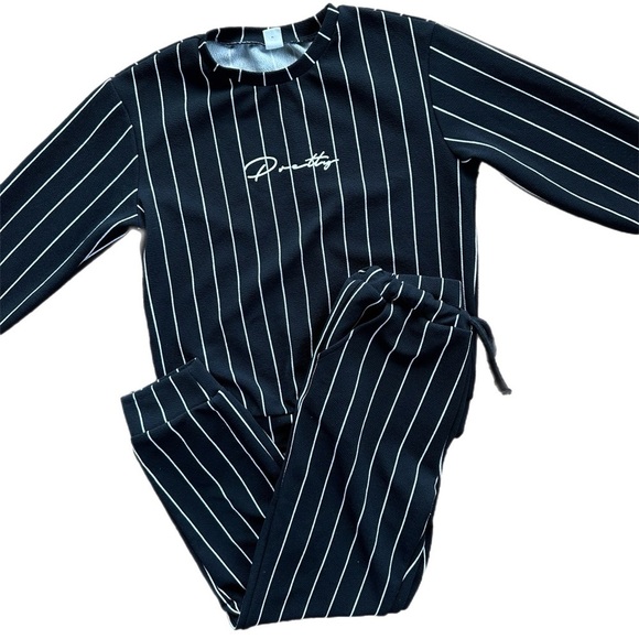 SHEIN Girls Black &  White Striped 2PC Outfit Size 9 - Picture 2 of 4